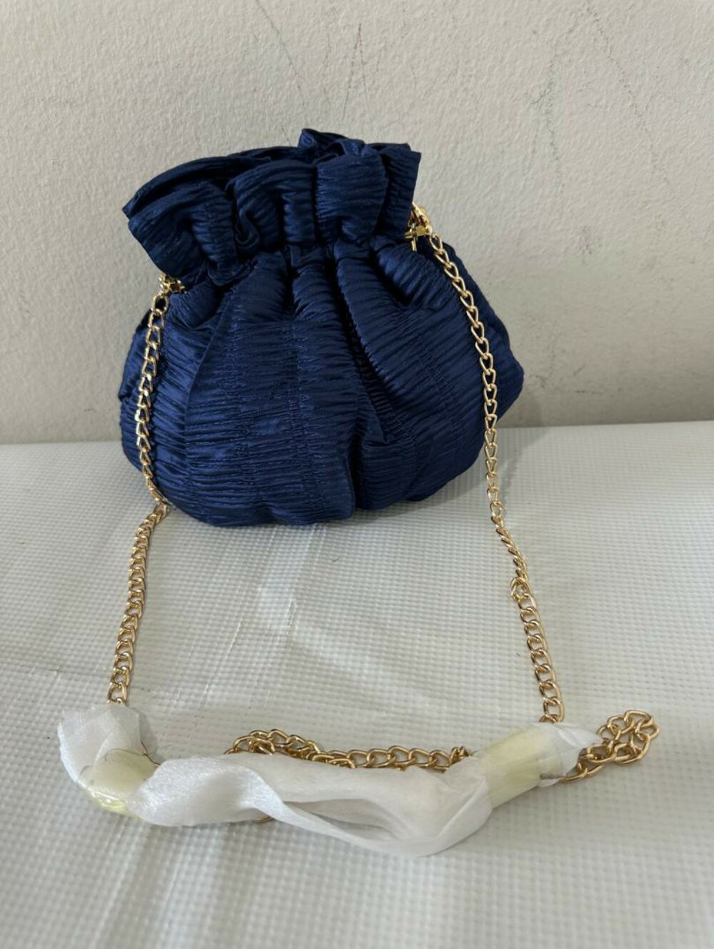 Stunning Navy Blue Ruching Satin Drawstring Crossbody Clutch Evening Purse - Picture 2 of 8